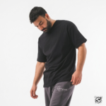 تي شيرت اسود اوڤرسايز
