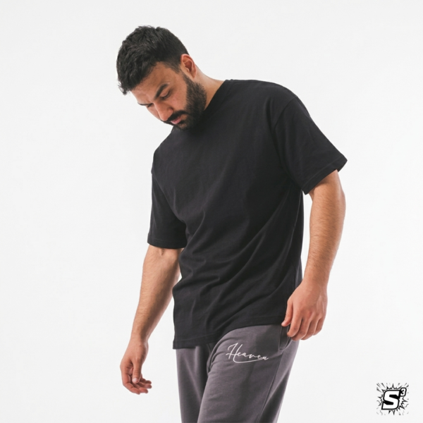 LIGHTWEIGHT OVERSIZED FIT BLACK T-SHIRT