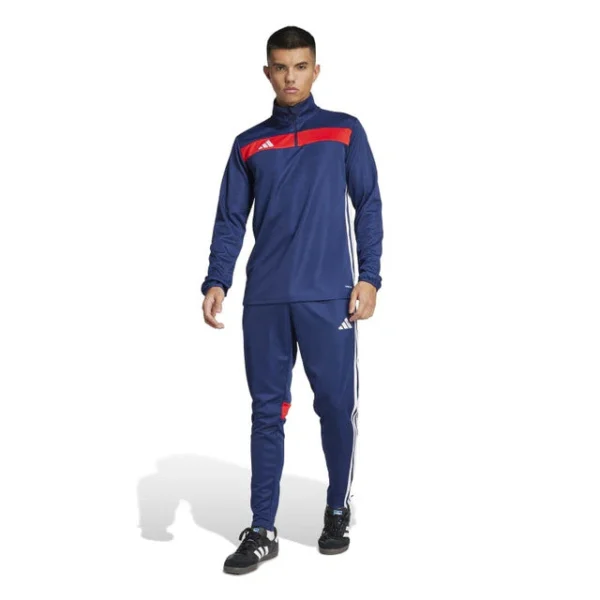 اديداس تيرو إي إس 