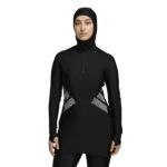 ⁦مايوه السباحة بأكمام طويلة وشعار كبير من أديداس⁩ - الصورة ⁦2⁩